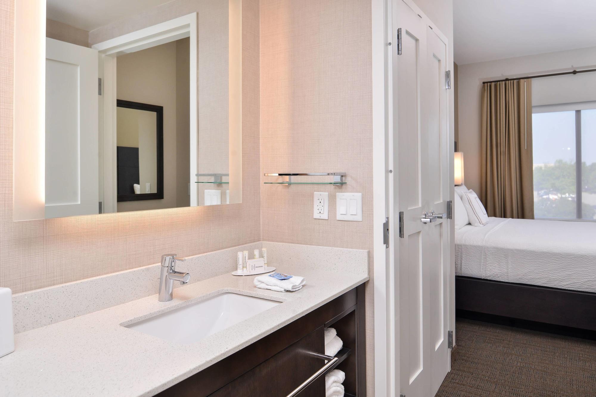 Residence Inn by Marriott Charlotte Northlake Eksteriør bilde