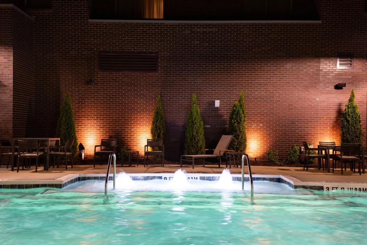 Residence Inn by Marriott Charlotte Northlake Eksteriør bilde